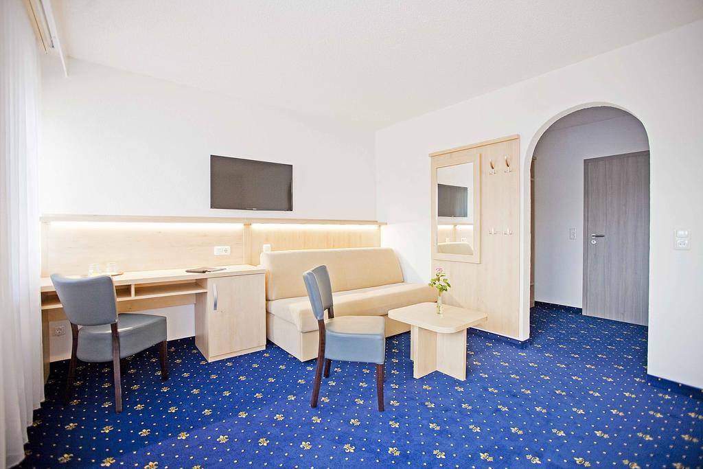 Hotel Post Weiden in der Oberpfalz Δωμάτιο φωτογραφία